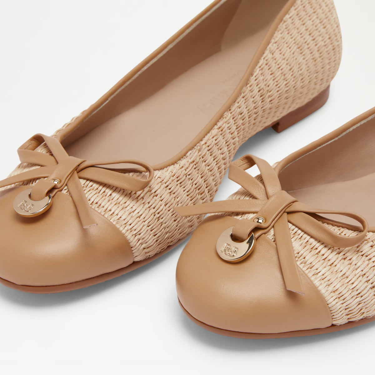 CharmingBallet Pump