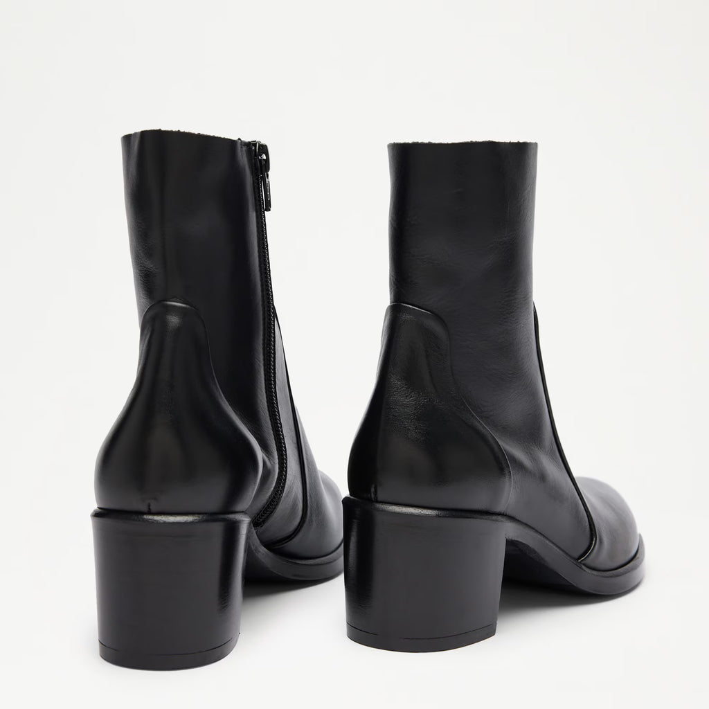 KickingSlim Ankle Boot