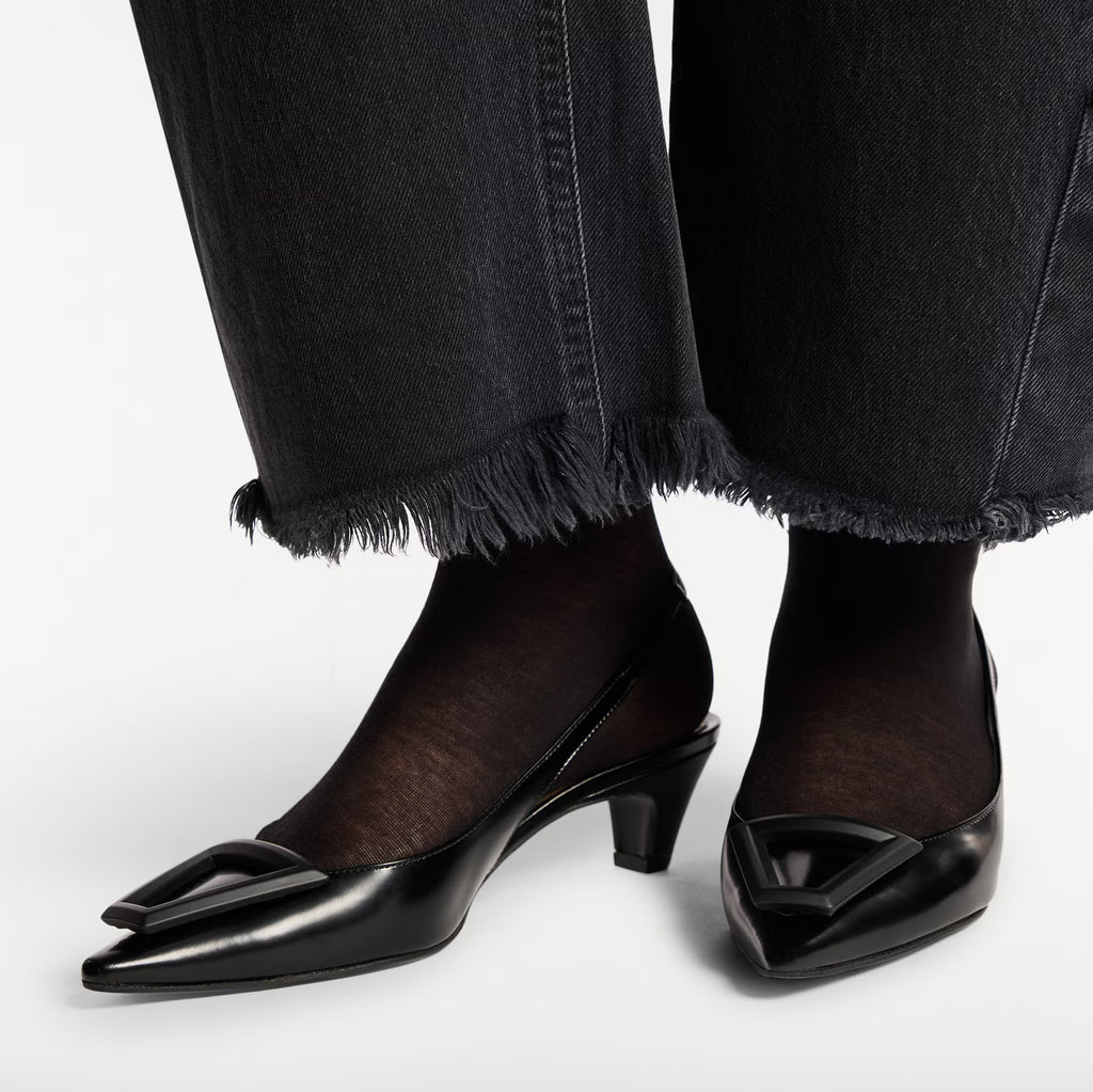 Stand OutSlingback Kitten Heel
