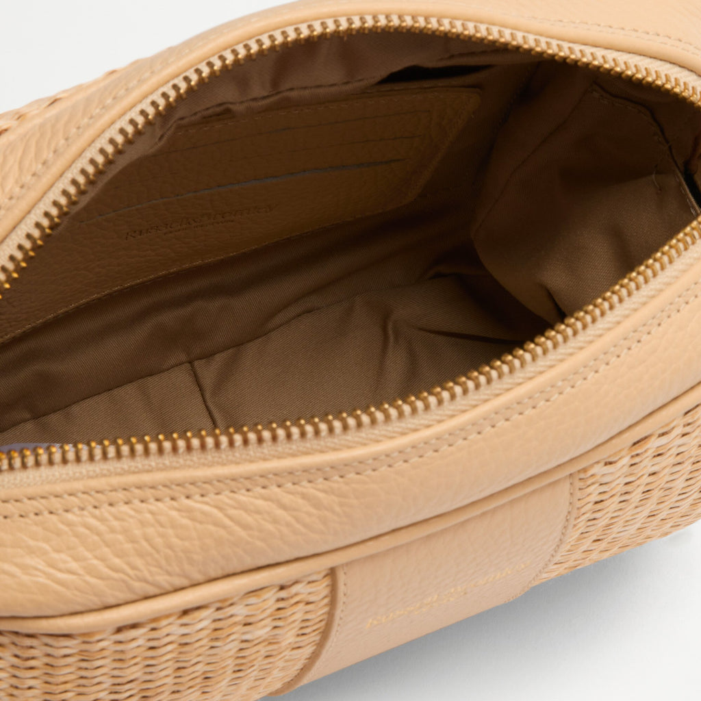 RobinCrossbody Camera Bag