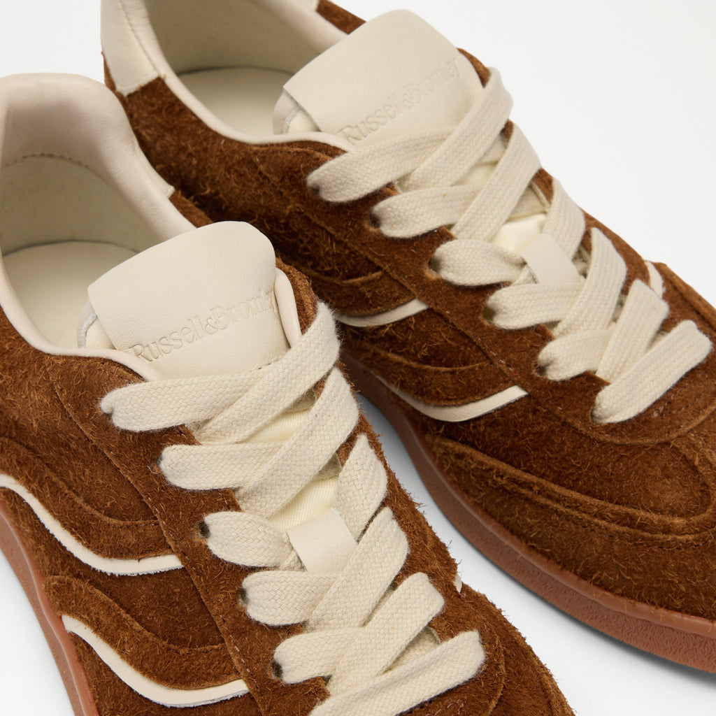 FleteTextured Heritage Trainer