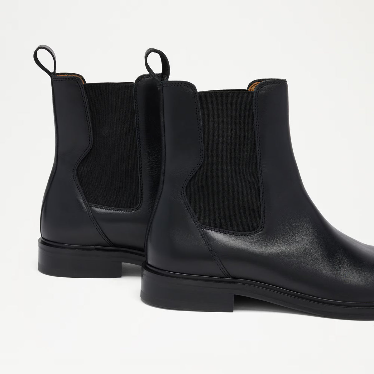 ThurlwoodClean Pull On Chelsea Boot