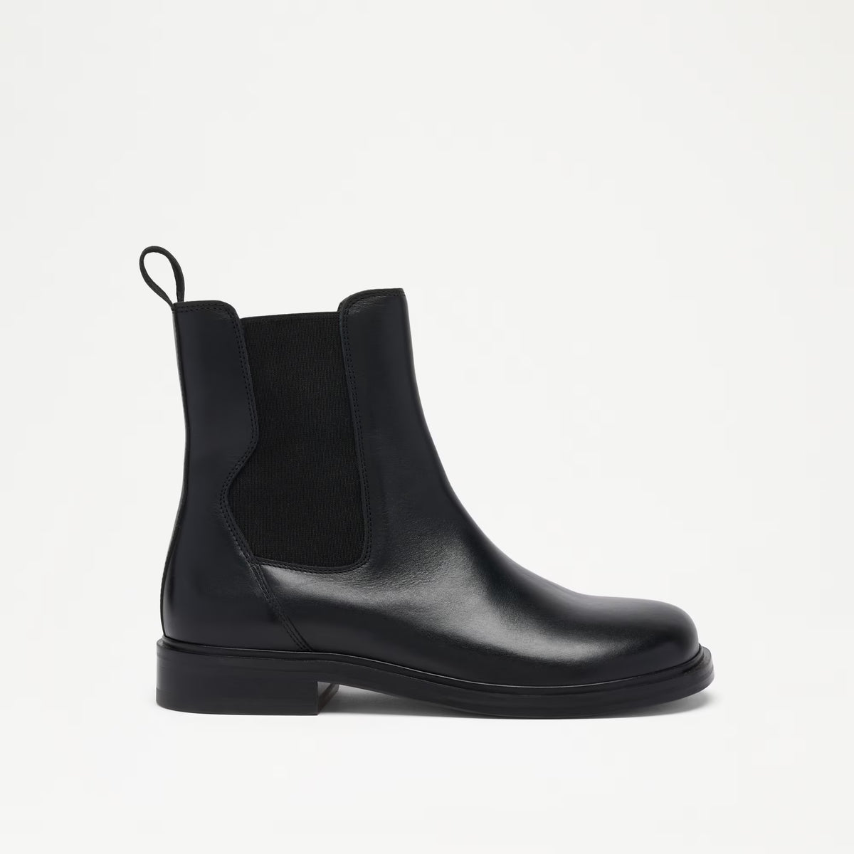 ThurlwoodClean Pull On Chelsea Boot