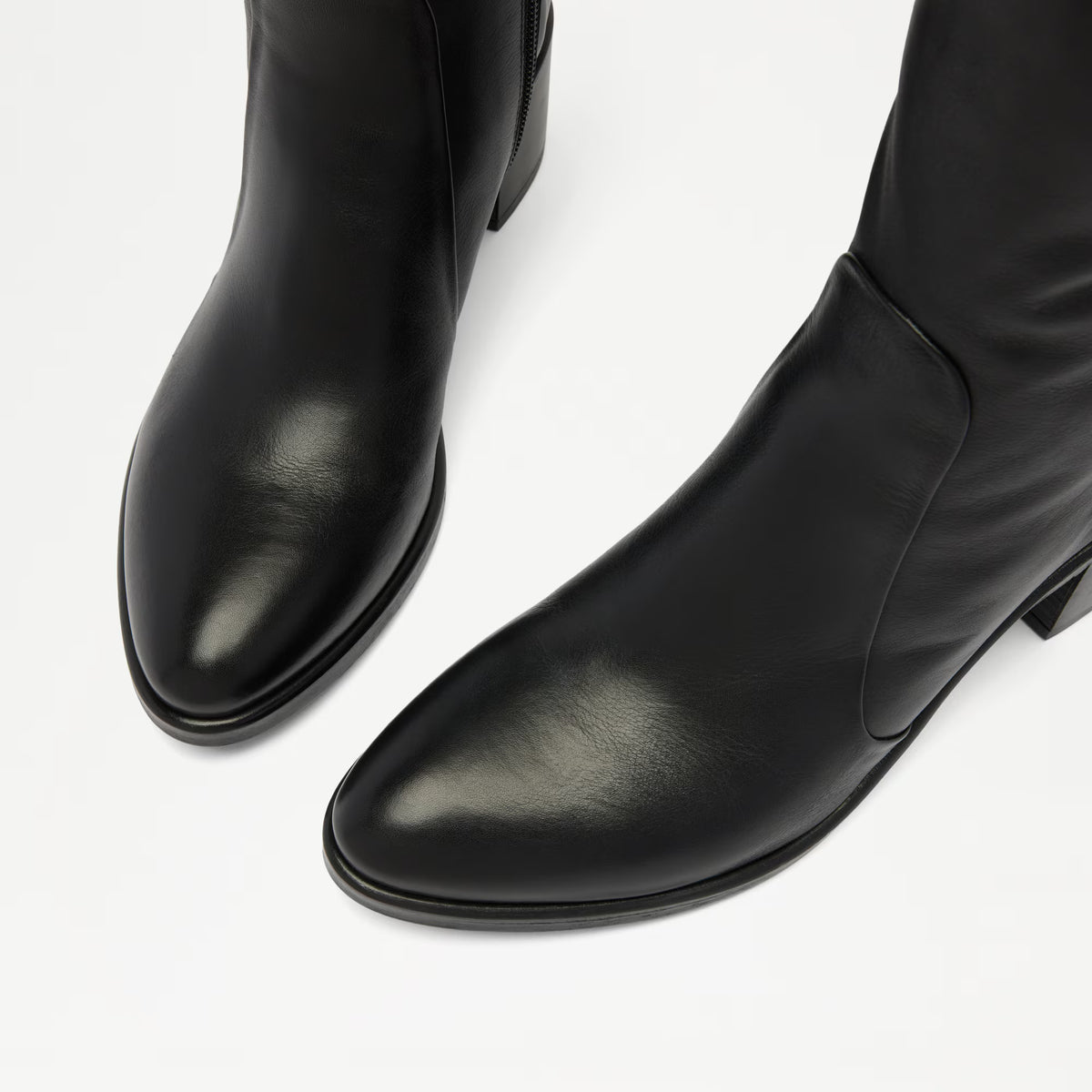 Kicking HighSlim Tall Boot