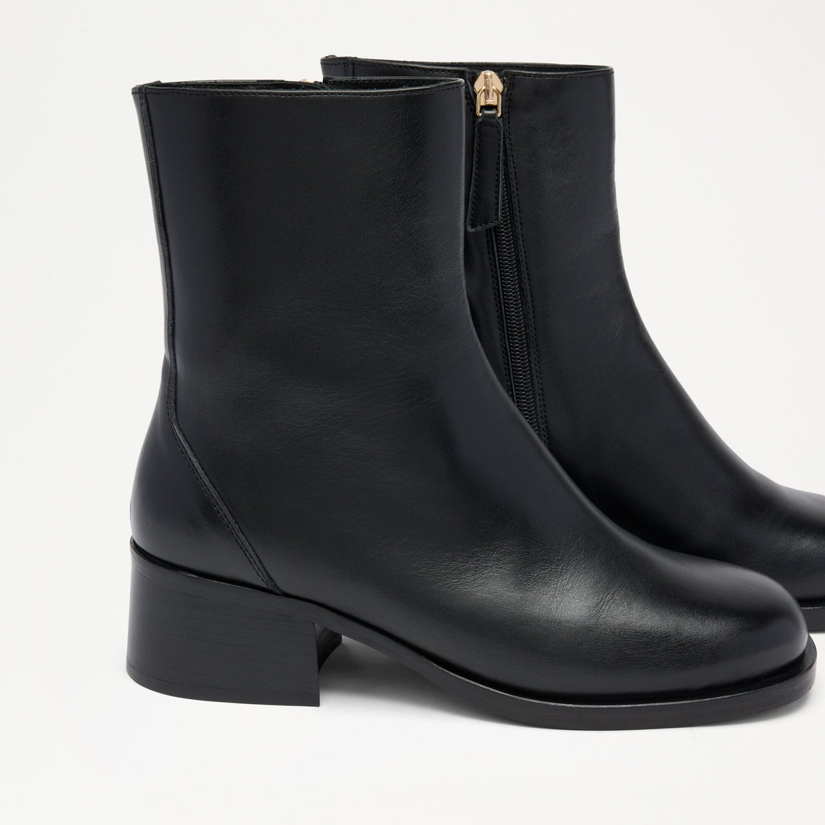 BowlandClean Block Heel Ankle Boot