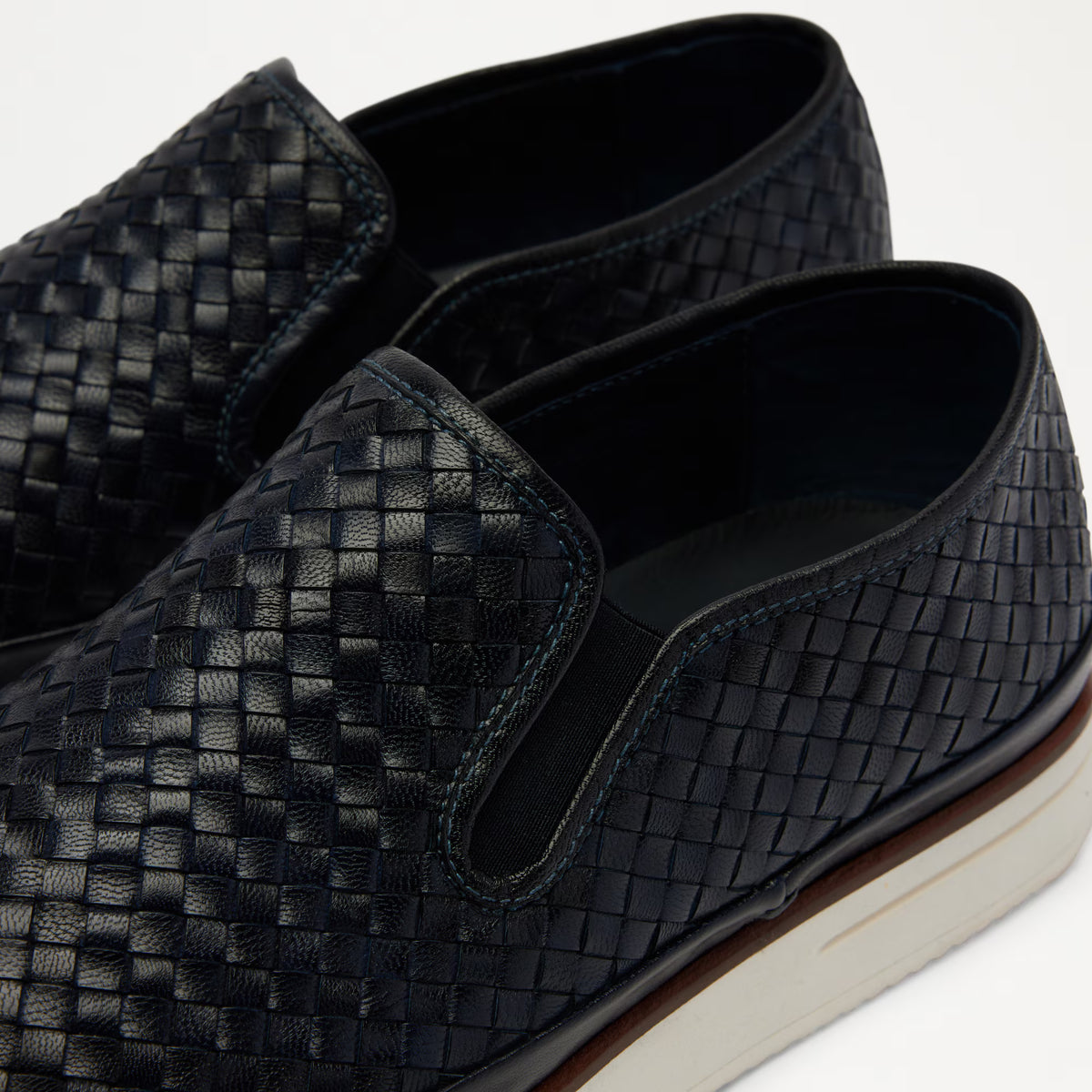 Sanmarino 2Slip-On Textured Trainer