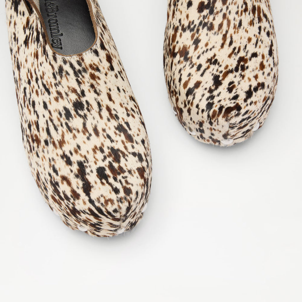 Oakwood SlingbackSling Back Heeled Clog