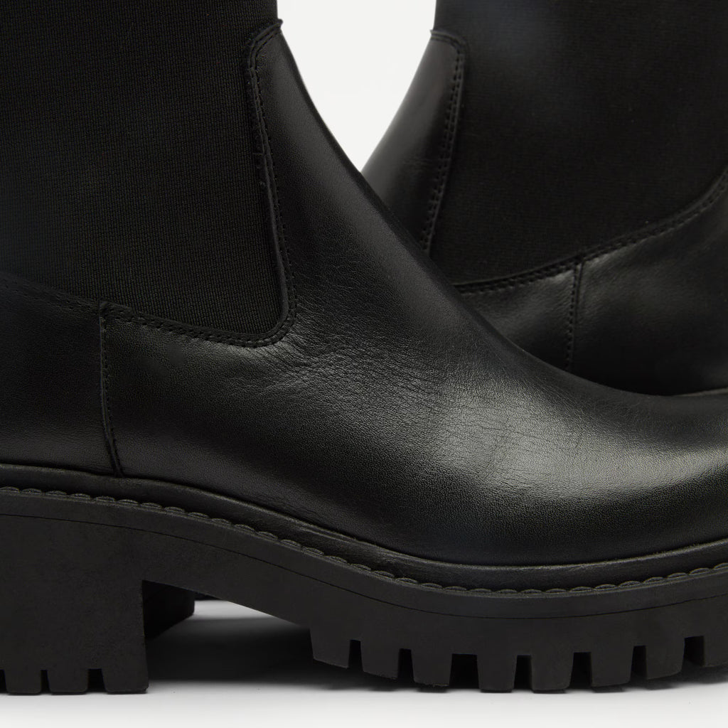 KickstartElastic Boot