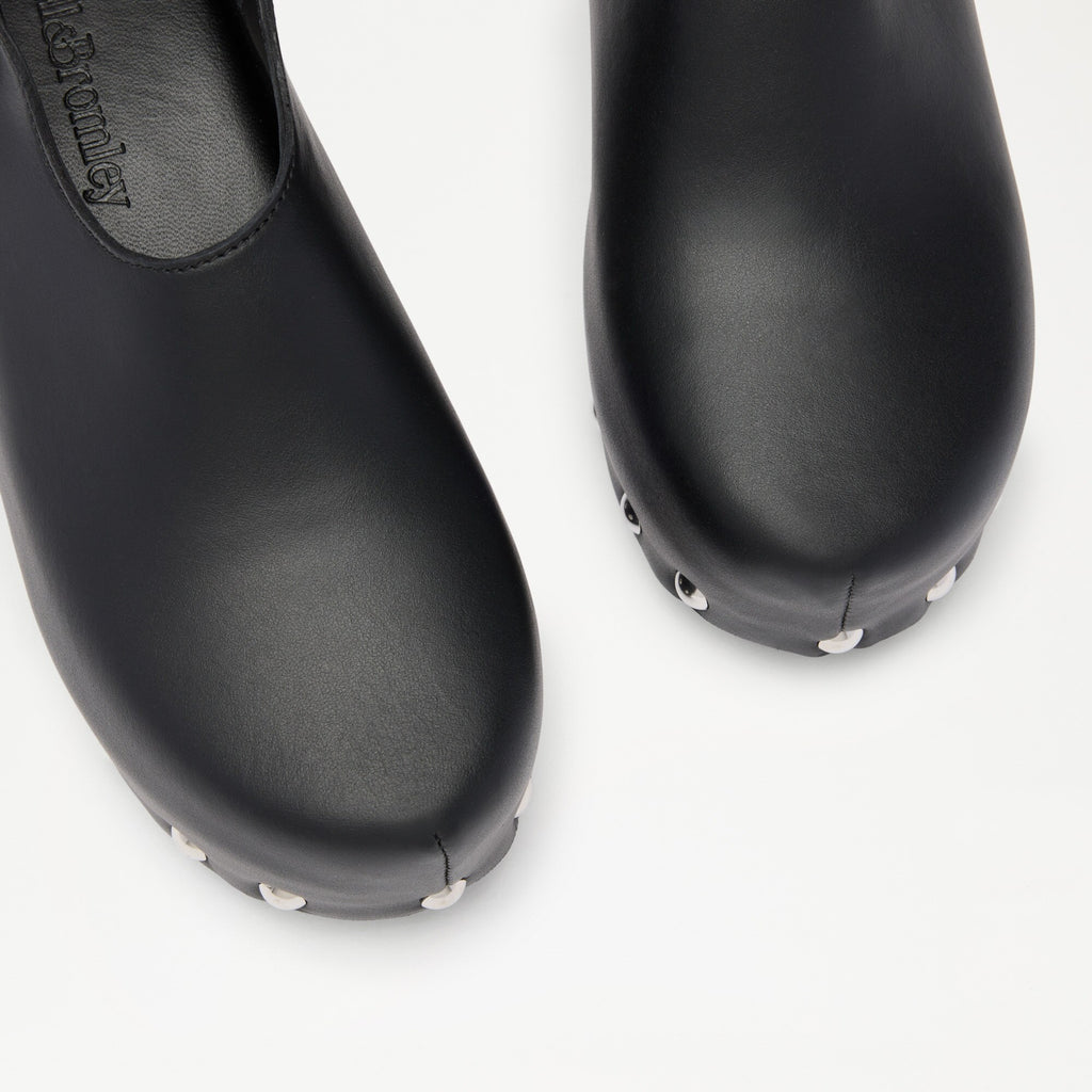 Oakwood SlingbackSling Back Heeled Clog