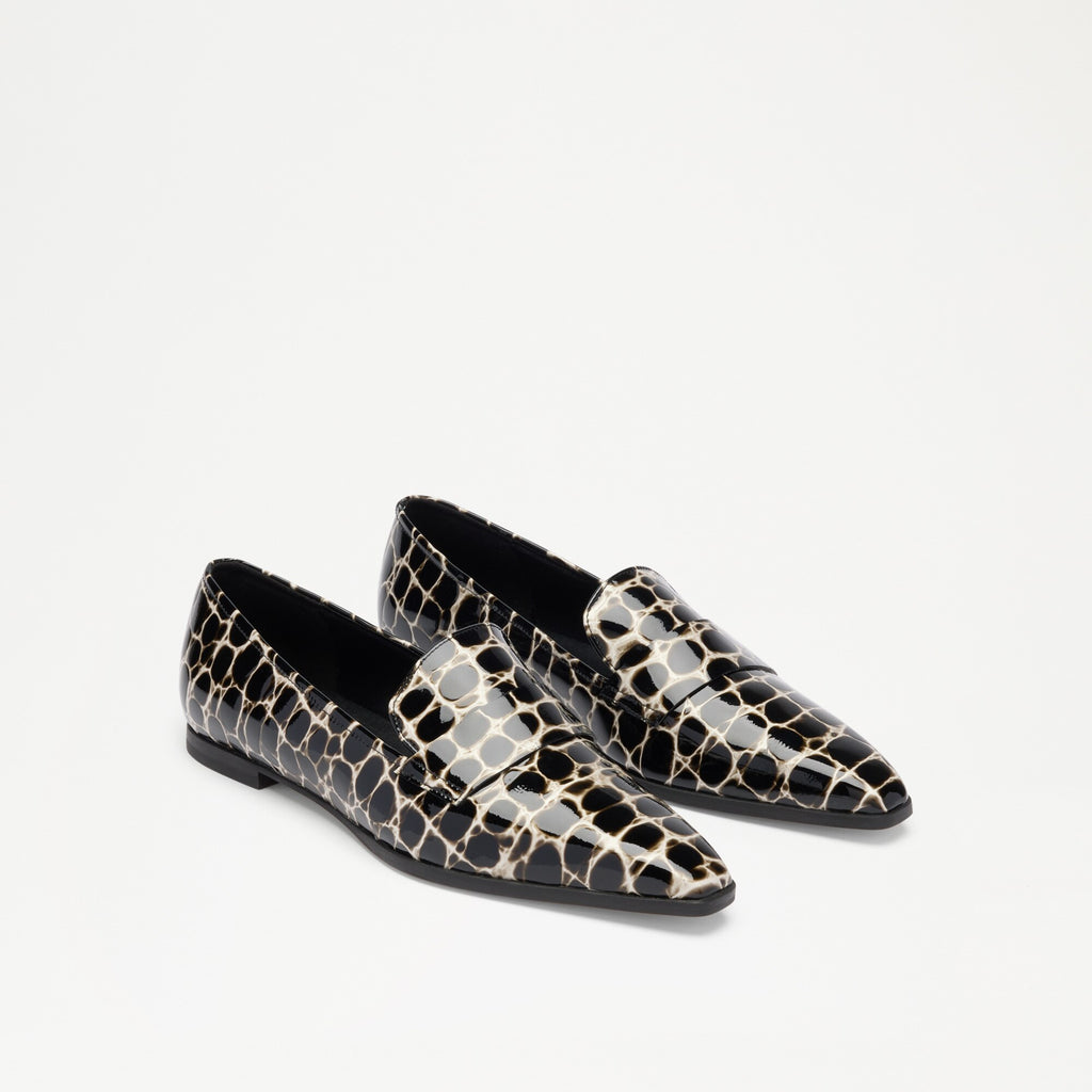 Totter FlatSnipped Toe Loafer