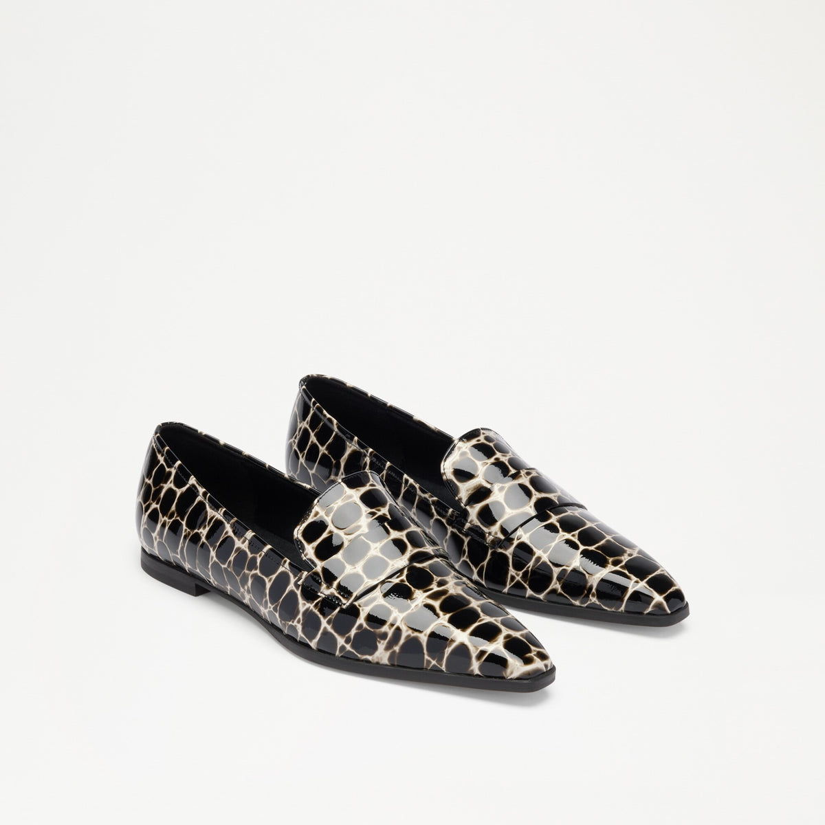 Totter FlatSnipped Toe Loafer